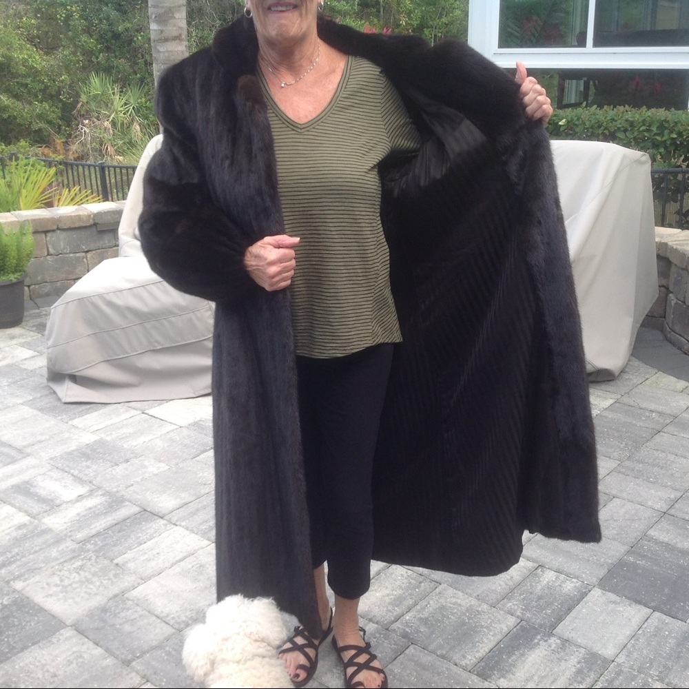 Woman's Black lama Mink Coat size 10/12
